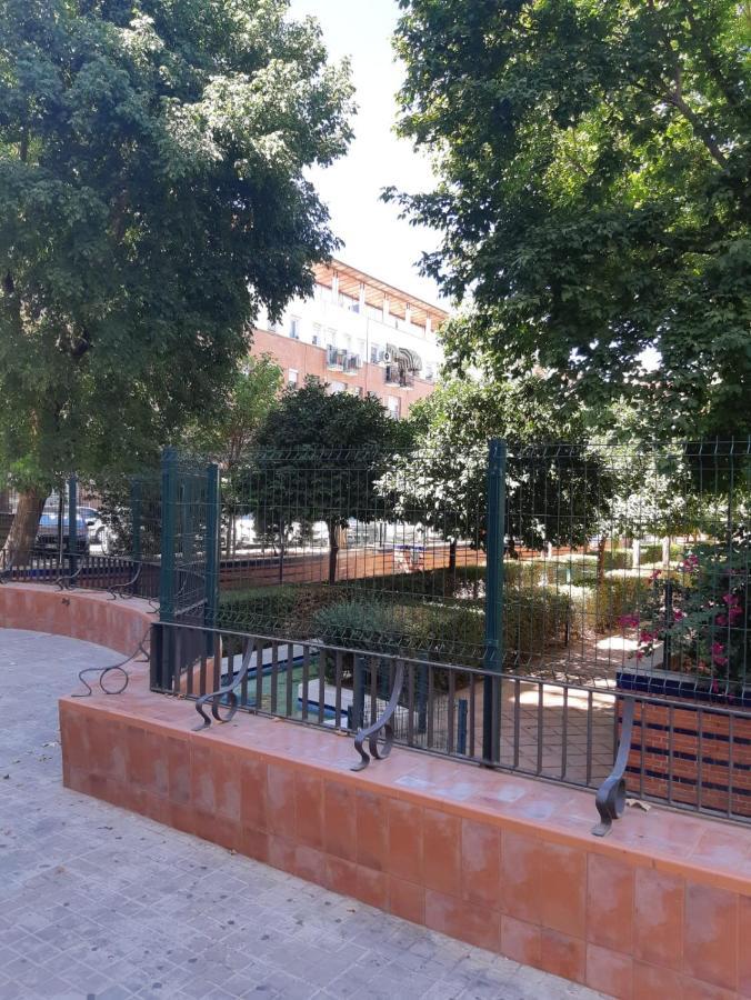 Acogedor Apartamento En Pleno Corazon De Triana Севиля Екстериор снимка